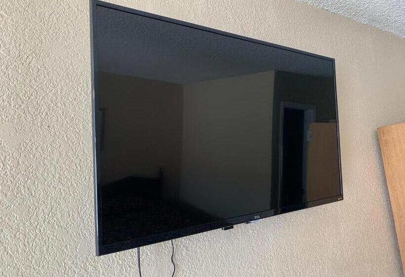 Стандартный Номер Кровать Кинг, Budget Inn Motel