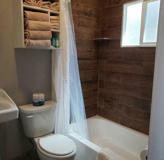 غرفة قياسية مطلة على الجبل, Flaming Gorge Resort