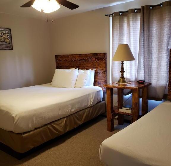 جناح, Flaming Gorge Resort