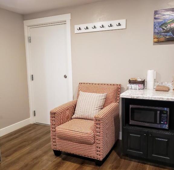 جناح عائلي, Flaming Gorge Resort