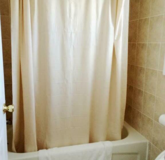 جناح كلاسيكي, Hershey Motel