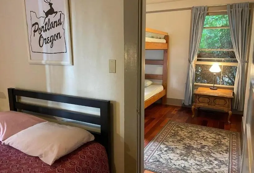Perhehuone Jaettu Kylpyhuone, Northwest Portland Hostel