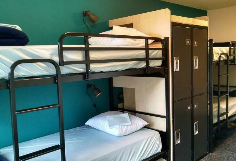 Vuode Makuusalissa, Northwest Portland Hostel