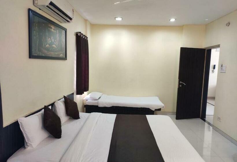 스탠다드 룸 킹사이즈 침대, Avon International