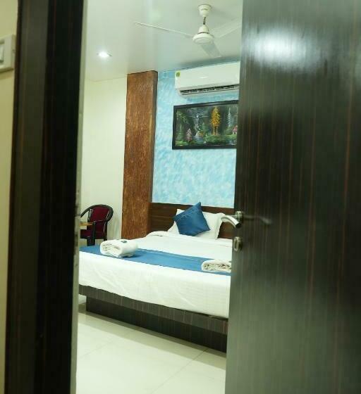 스탠다드 룸 킹사이즈 침대, Avon International