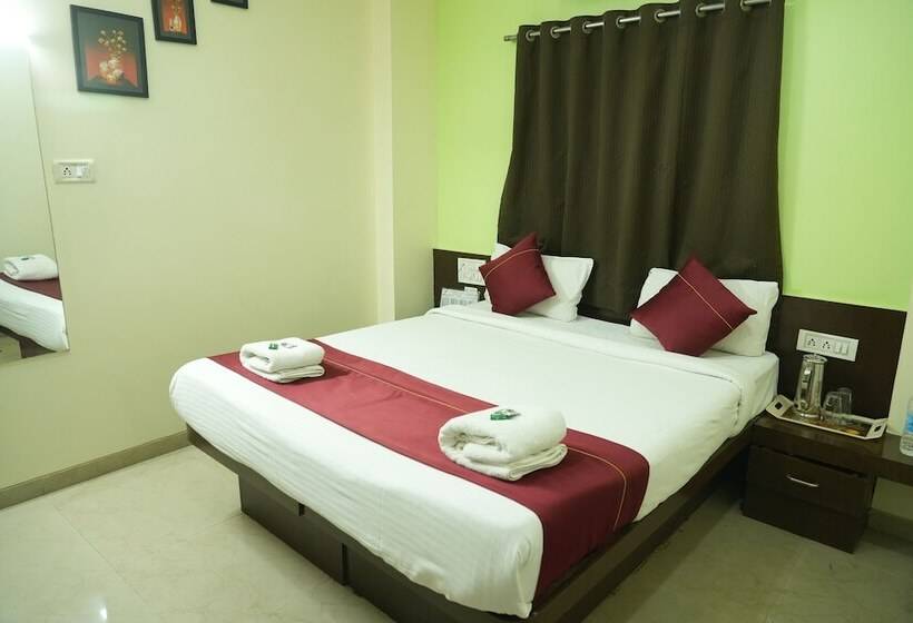 디럭스 룸, Avon International