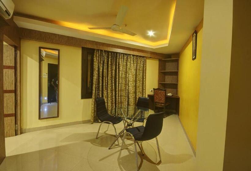 Juniorsviitti, Sidharth