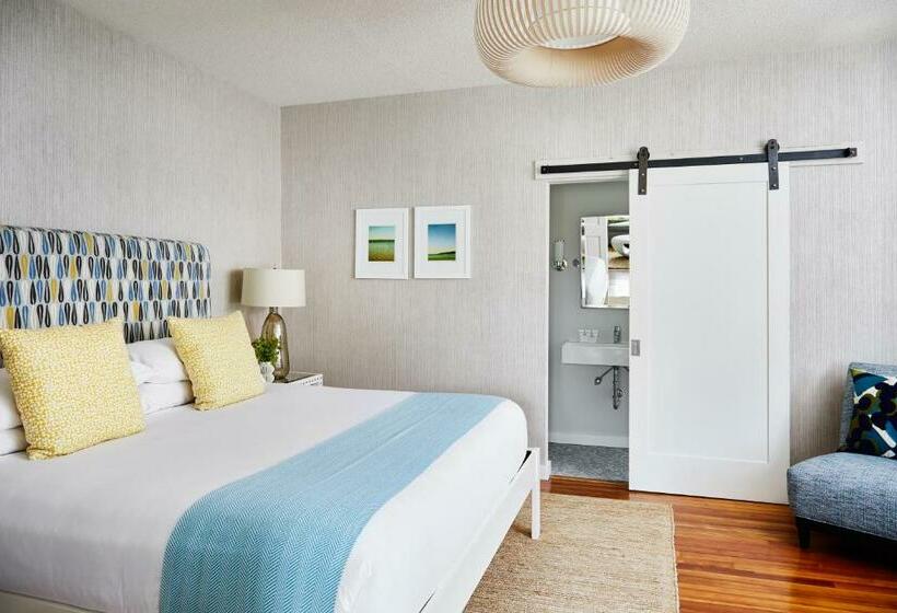 キングサイズベッドのスイートルーム, The Attwater