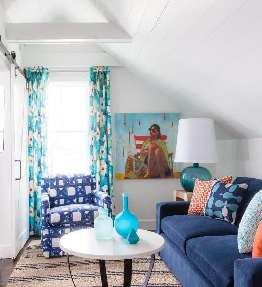 スイート, The Attwater