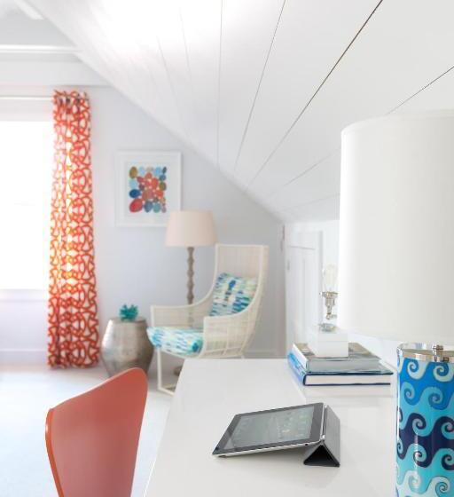 スイート, The Attwater