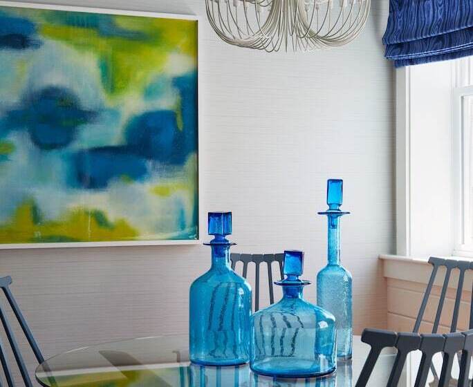 スイート, The Attwater