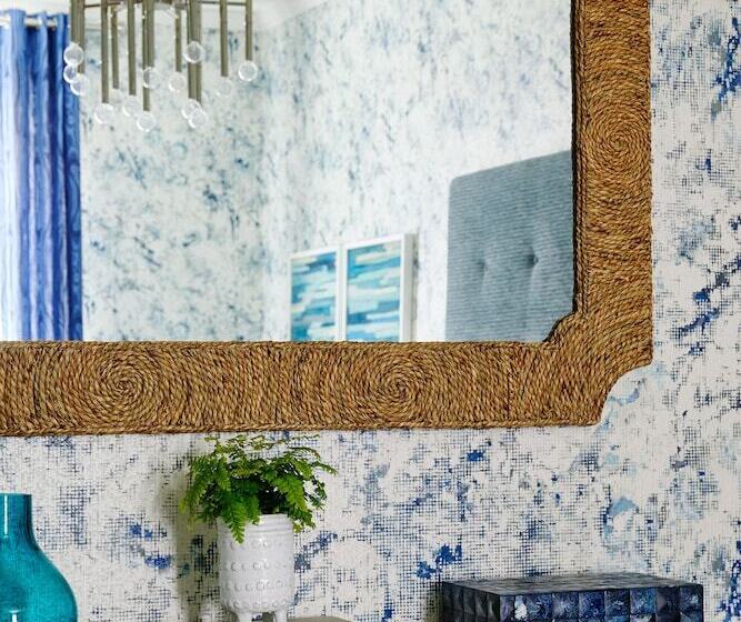 スイート, The Attwater