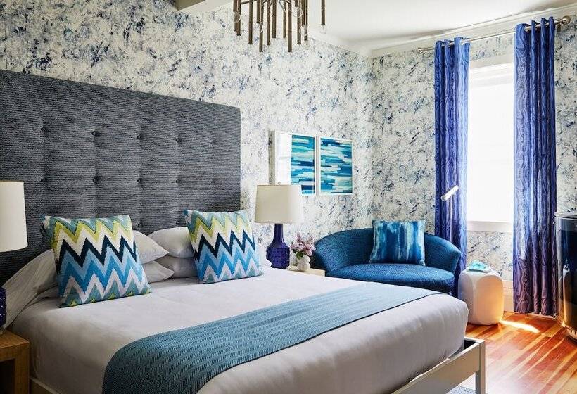 スイート, The Attwater