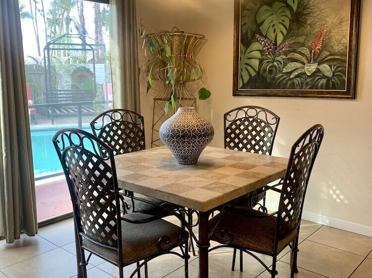 ビラホテル1ベッドルーム, The Village Palm Desert