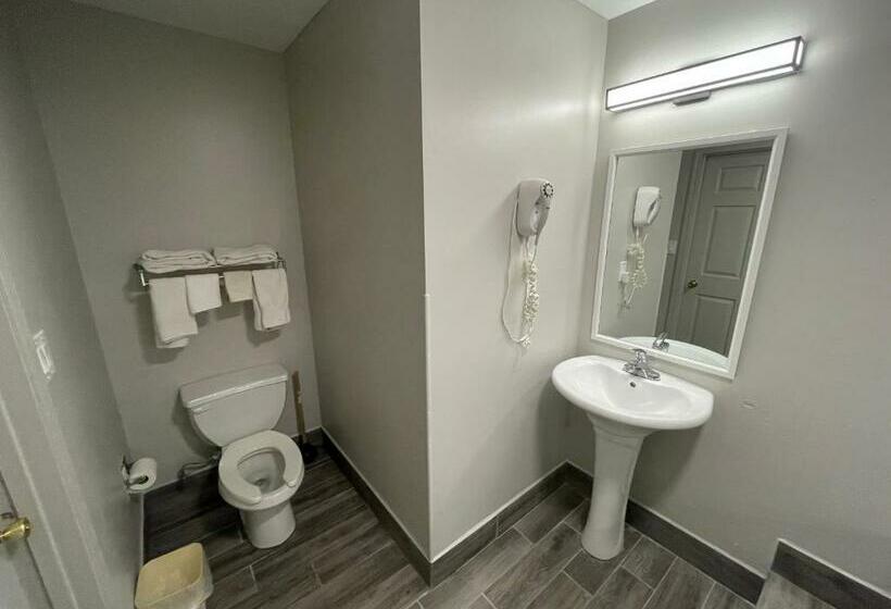 غرفة قياسية سرير كينج, Embassy Inn  Hohenwald