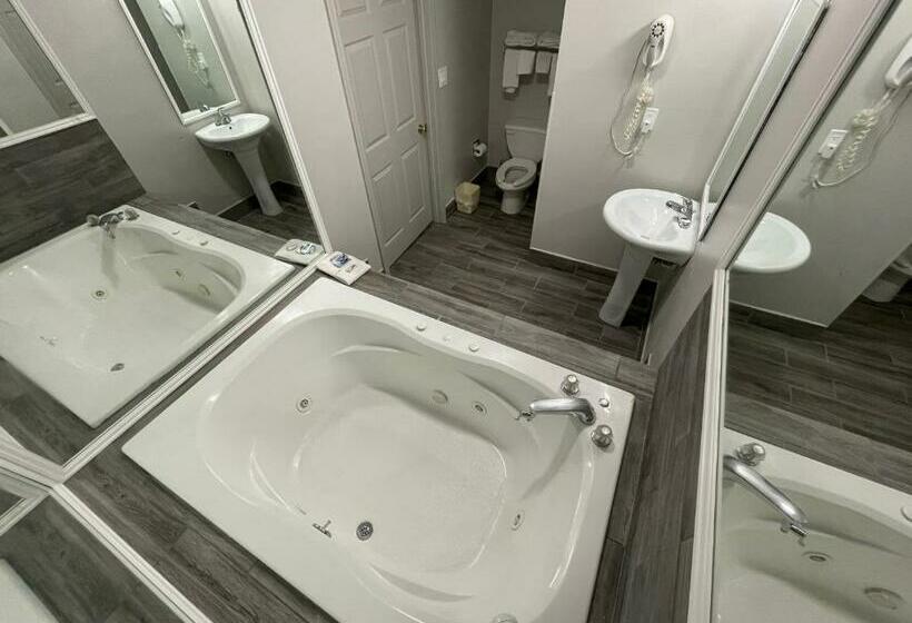 غرفة قياسية سرير كينج, Embassy Inn  Hohenwald