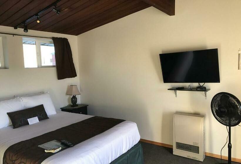 בקתה, The Pioneer Motel