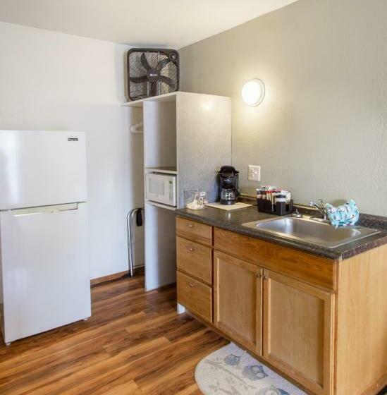 غرفة قياسية, The Pioneer Motel