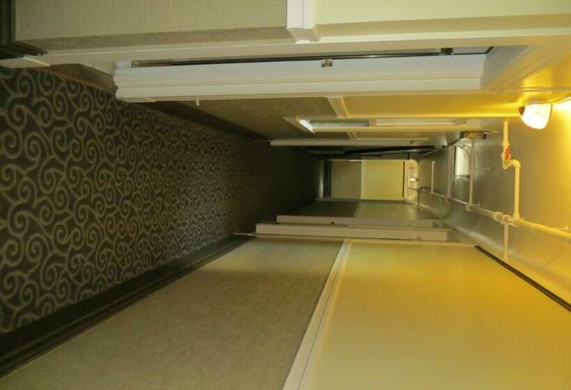 Номер Стандарт Индивидуальный Совместная Ванная, Perramont