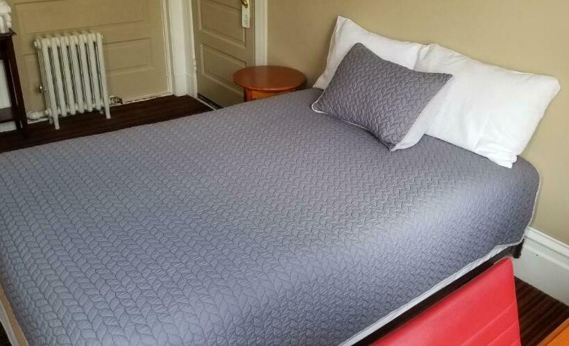 Номер Стандарт Индивидуальный Совместная Ванная, Perramont