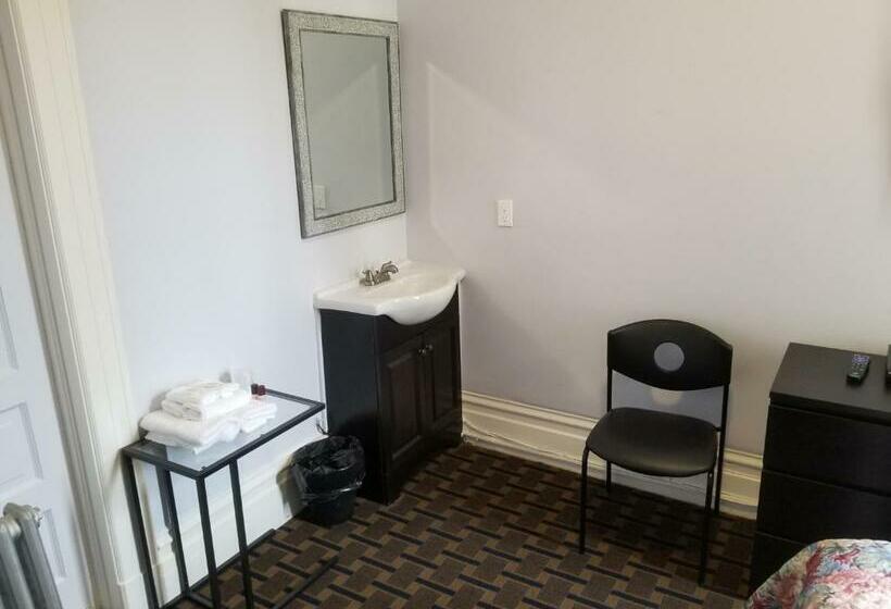 Номер Стандарт Индивидуальный Совместная Ванная, Perramont