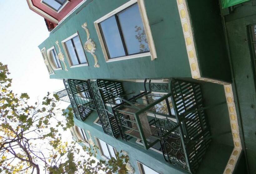 Номер Стандарт Индивидуальный Совместная Ванная, Perramont