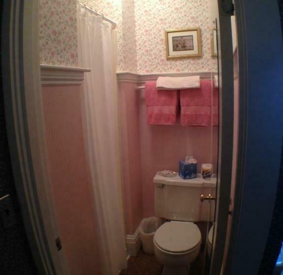 غرفة قياسية, Lantana House