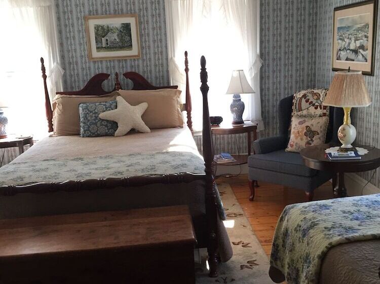 غرفة قياسية, Lantana House