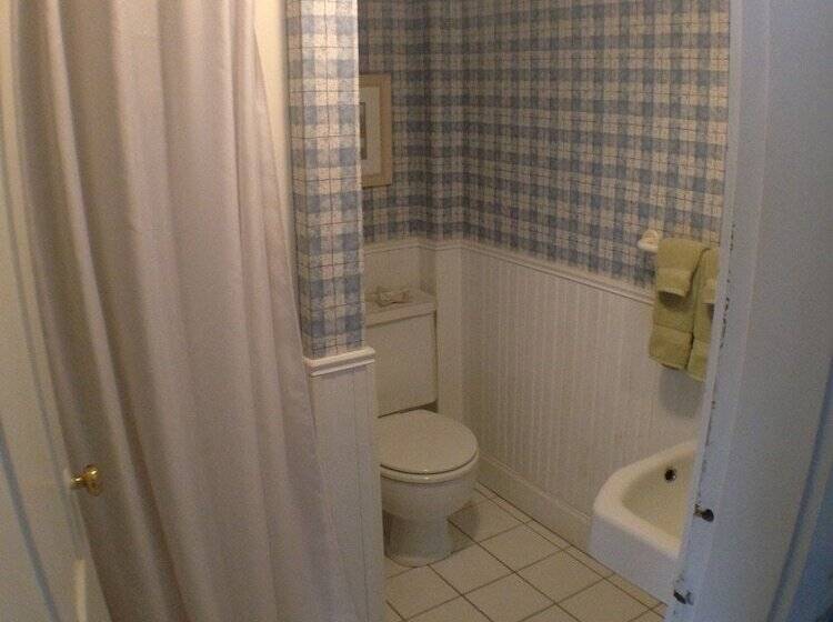 غرفة قياسية, Lantana House