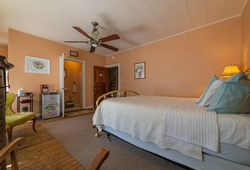 スタンダードルーム, The Maid S Quarters Bed Breakfast & Tearoom