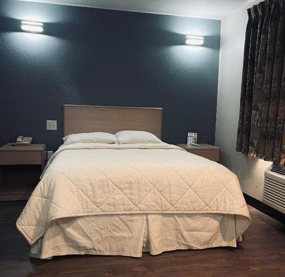 标准间, Century 21 Motel