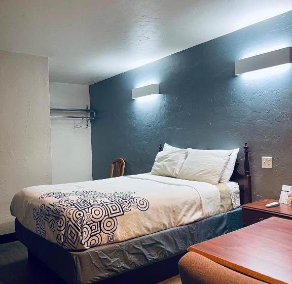 标准间, Century 21 Motel