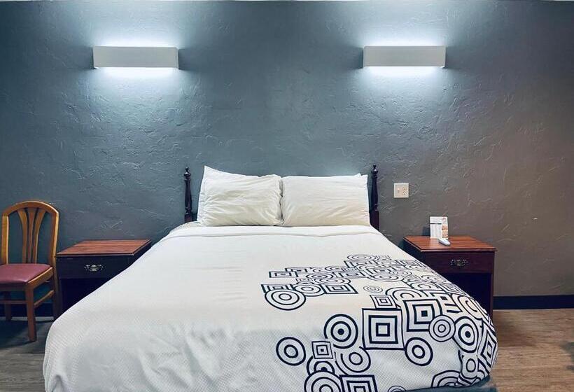 标准间, Century 21 Motel