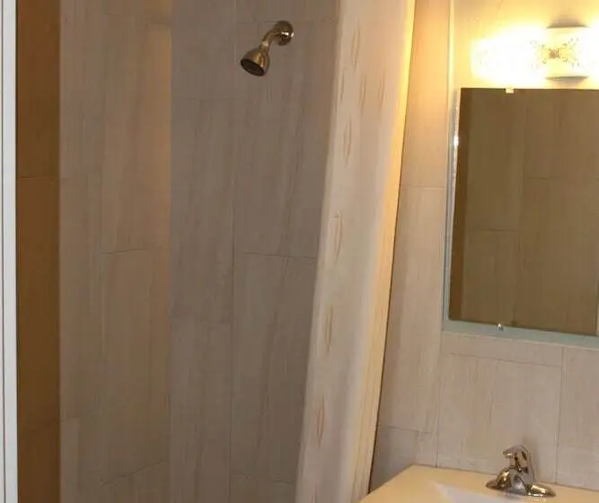 Standard-huone 2 Parivuodetta, Century 21 Motel