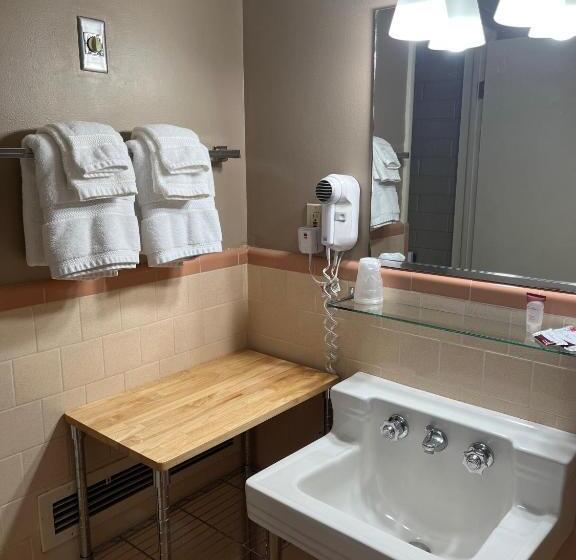 スタンダードルーム, Delano Motel & Rv Park Beaver