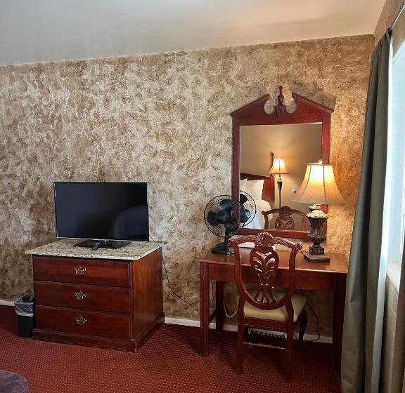 キングサイズベッドのスタンダードルーム, Delano Motel & Rv Park Beaver