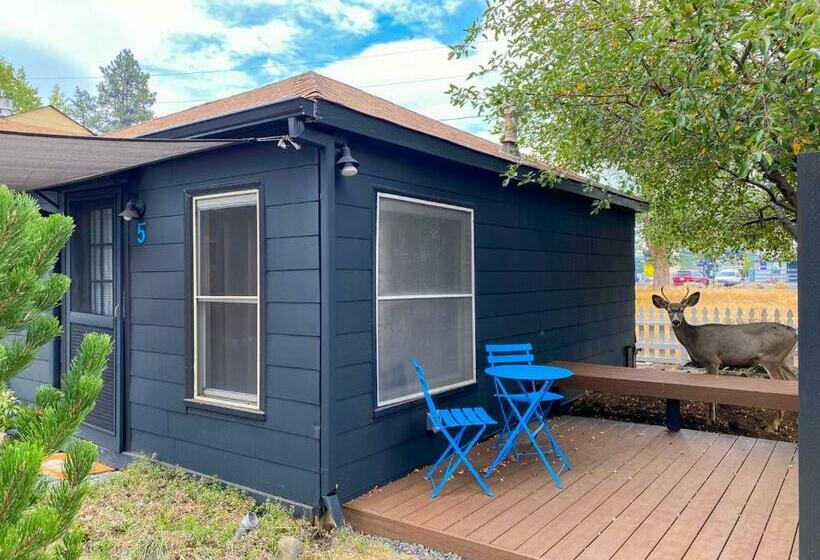 Standard Szoba, Left Coast Lodge