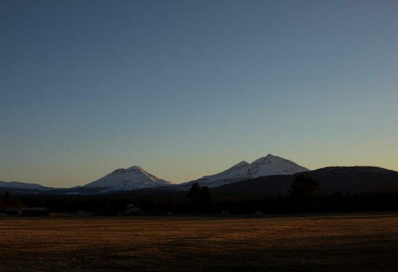 Lakosztály Erkéllyel, Left Coast Lodge