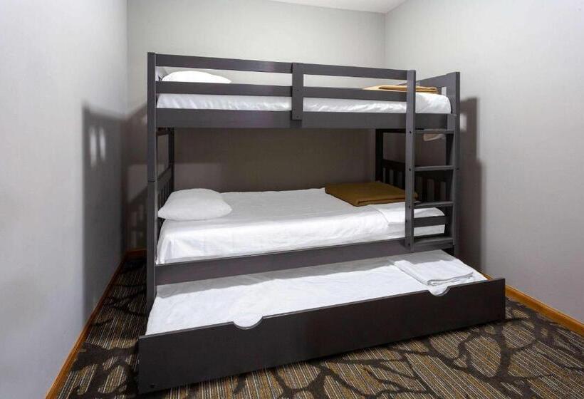 Люкс 3 Спальни, Wingate By Wyndham Wisconsin Dells Waterpark