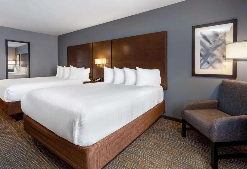 3 Bedroom Suite, Wingate By Wyndham Wisconsin Dells Waterpark