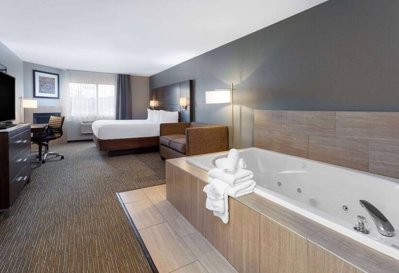 Люкс, Wingate By Wyndham Wisconsin Dells Waterpark