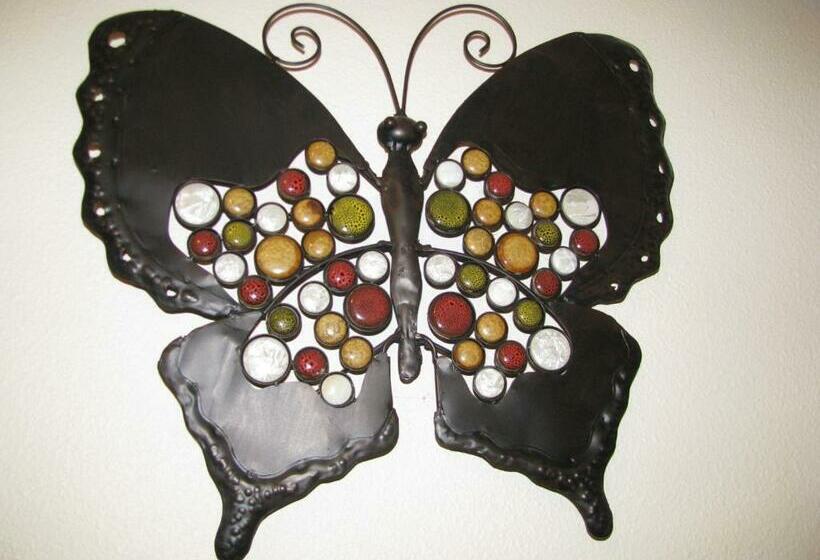 스탠다드 룸 킹사이즈 침대, 5th Street Inn