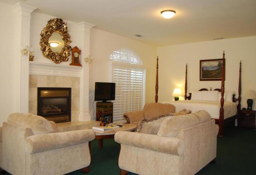 스탠다드 룸 킹사이즈 침대, 5th Street Inn