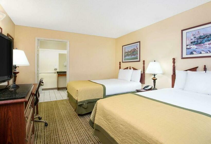 Номер Стандарт Адаптированный для Инвалидов, Baymont By Wyndham Thomasville