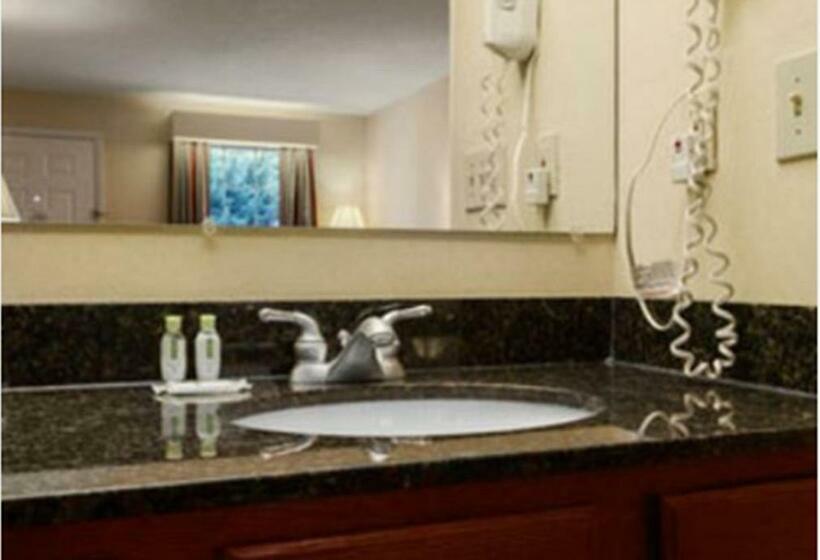 Стандартный Номер Кровать Кинг, Baymont By Wyndham Thomasville