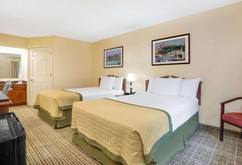 Номер Deluxe, Baymont By Wyndham Thomasville