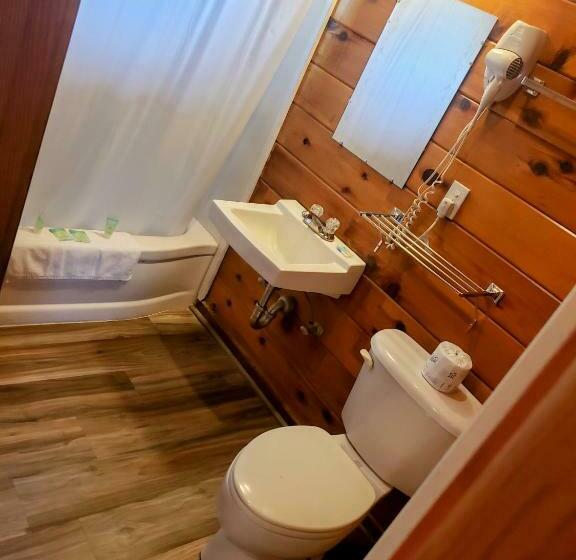 스탠다드 룸 더블 침대 2개, Big Meadow Lodge