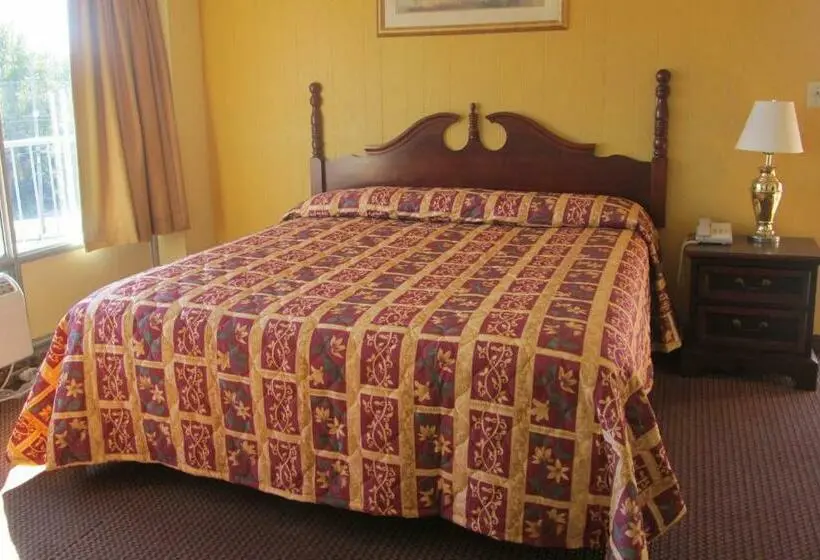 Standard-huone King-vuode, Budgetel Inn & Suites