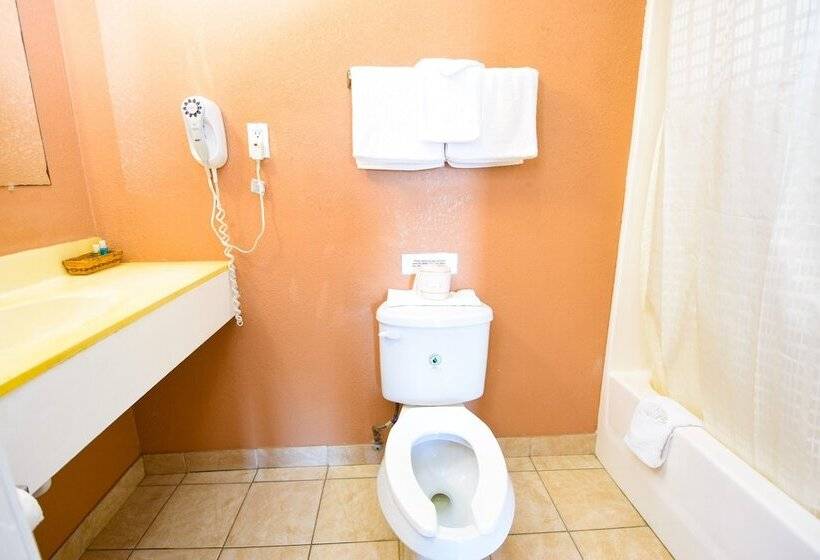 غرفه قياسيه سريرين مزدوجين, Economy Inn Beebe