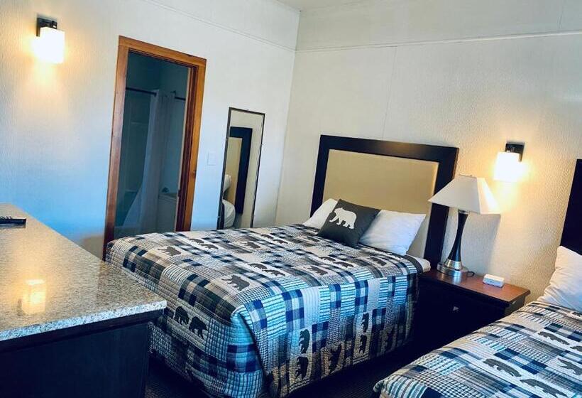 이코노미 룸, Holiday Lodge